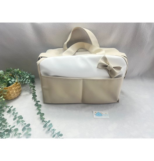 Mala Maternidade em Pele Pérola 